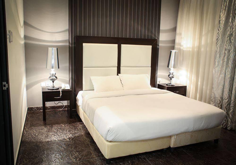 Loumage Hotel & Suites Манама Екстер'єр фото